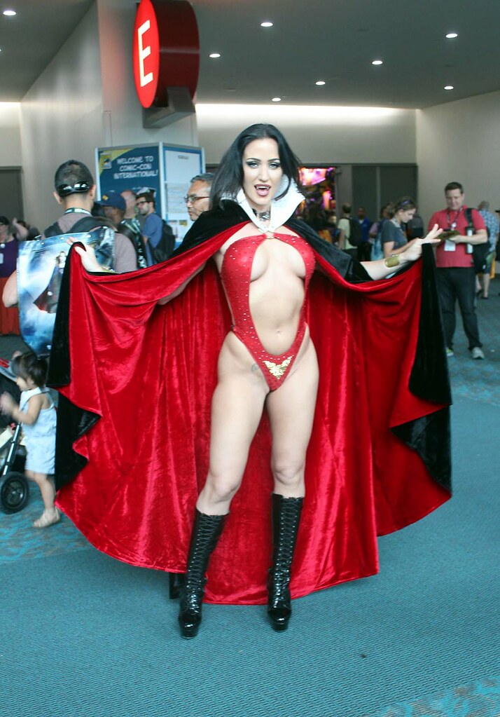 Vampirella Costume