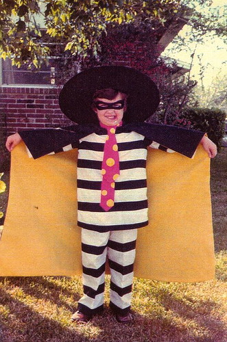 halloween diy costume mcdonalds 1970s hamburglar vintagehalloween mcdonaldland craftilineage