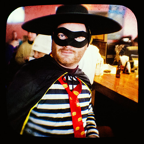 costumes chicago fooddrive ttv throughtheviewfinder anscoflexii chiditarod oneshoppingcart fourdawgs onemusher themedshoppingcartracing teamsmustspend20minutesateachoffivecheckpoints whichallhappentobebars chiditarod2013 55lbsofnonperishablegoods 120teams