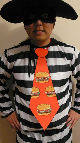 halloween costume burger mcdonalds hamburglar burgling