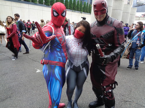 nycc nycc2018 newyorkcomiccon newyorkcomiccon2018 javitscenter nyc comiccon cosplay spiderman silk daredevil marvel