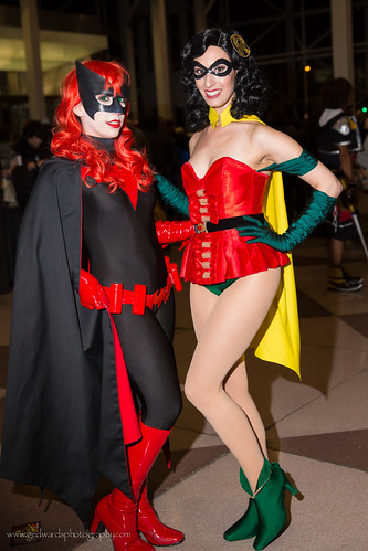 anime robin costume comic cosplay batman batgirl jacobjavits nyccomiccon nyccc2012