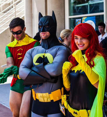 robin cosplay batman batgirl comiccon sdcc2014