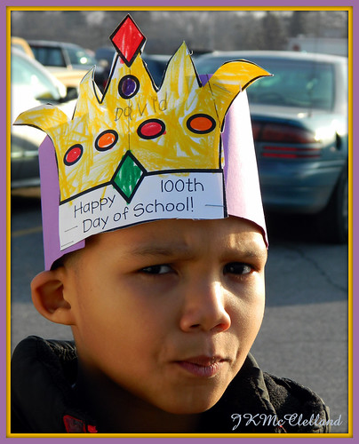 boys kids children crown kindergarten 100thdayofschool hobartin georgeearleearlylearningcenter