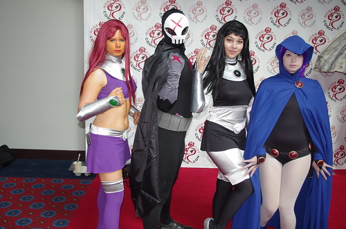 oregon portland costume cosplay masquerade starfire raven teentitans comicconvention redx blackfire