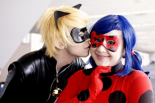 anime kiss chat noir pittsburgh cosplay romance convention ladybug miraculous tekko
