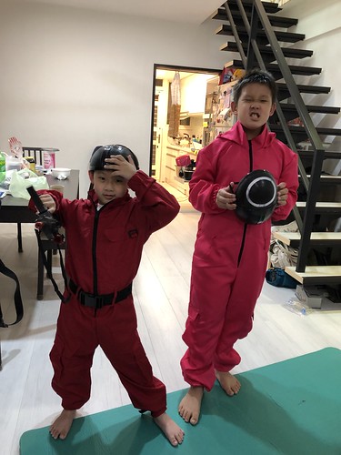 boys kids brothers justin jarvis family halloween costume 魷魚遊戲 squid game