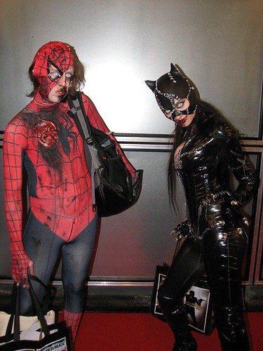 dc costume cosplay zombie spiderman peterparker gore marvel comiccon catwoman selinakyle