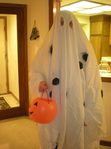 halloween costume ghoststory
