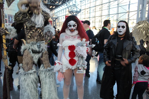 nycc nycc2019 newyorkcomiccon newyorkcomiccon2019 comiccon nyc manhattan javitscenter barbiechula it cosplay horror italian model ericdraven crow thecrow pennywise