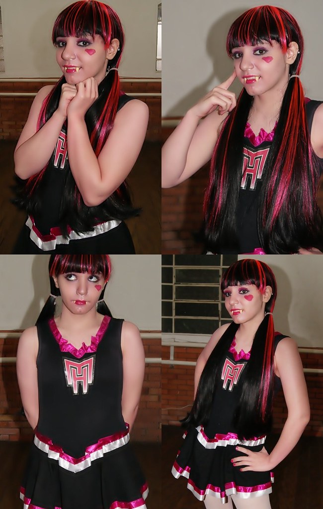 Draculaura Fearleader Cosplay