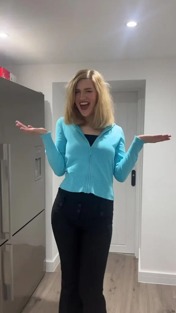 Rose Tyler Costume from "Doomsday" Rose Tyler Costume from "Doomsday"